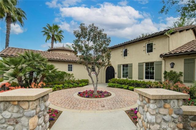 860 E Mountain Way B, Azusa, CA 91702