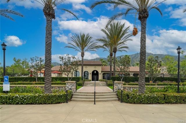 860 E Mountain Way B, Azusa, CA 91702