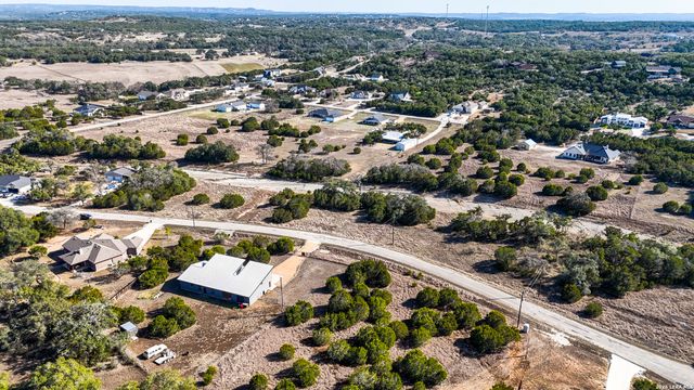 113 LIBERTY BELL LN, Fischer, TX 78623