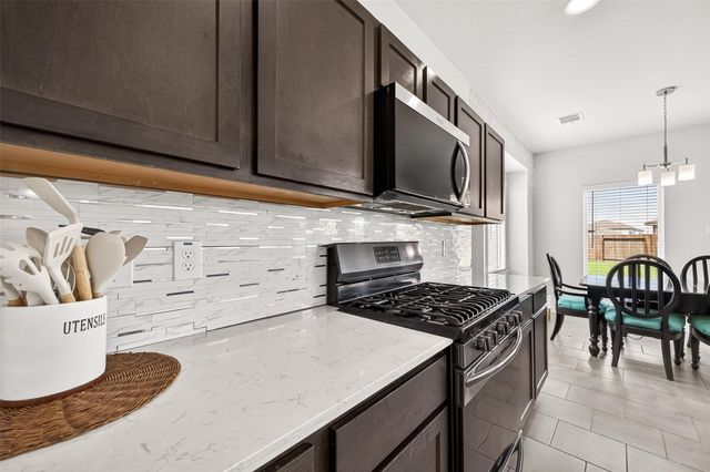 6803 Alamitos Court, Rosharon, TX 77583