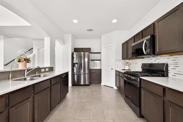 6803 Alamitos Court, Rosharon, TX 77583