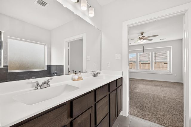 6803 Alamitos Court, Rosharon, TX 77583