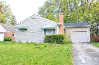 1112 S Park Drive, Temperance, MI 48182