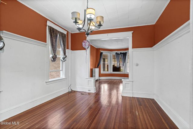 62 Grove Avenue, Albany, NY 12208