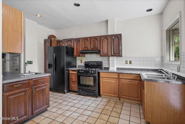 62 Grove Avenue, Albany, NY 12208