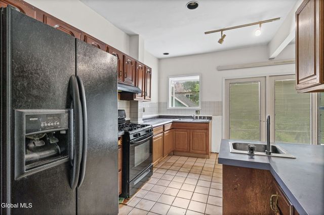 62 Grove Avenue, Albany, NY 12208