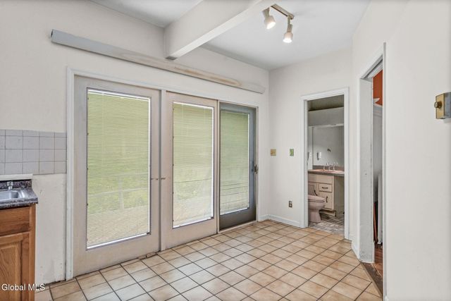 62 Grove Avenue, Albany, NY 12208