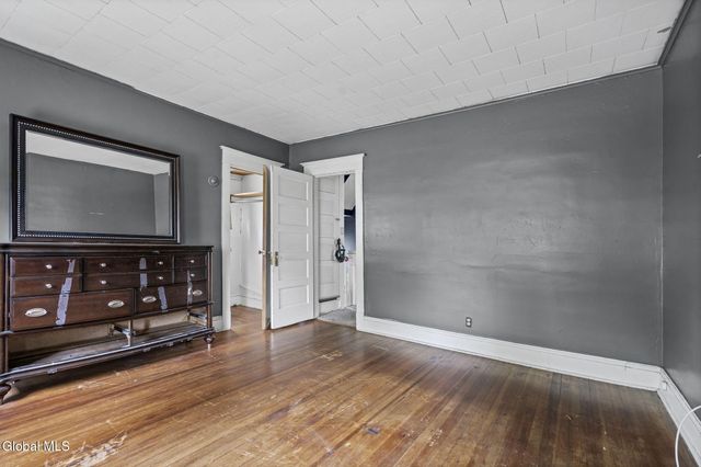 62 Grove Avenue, Albany, NY 12208