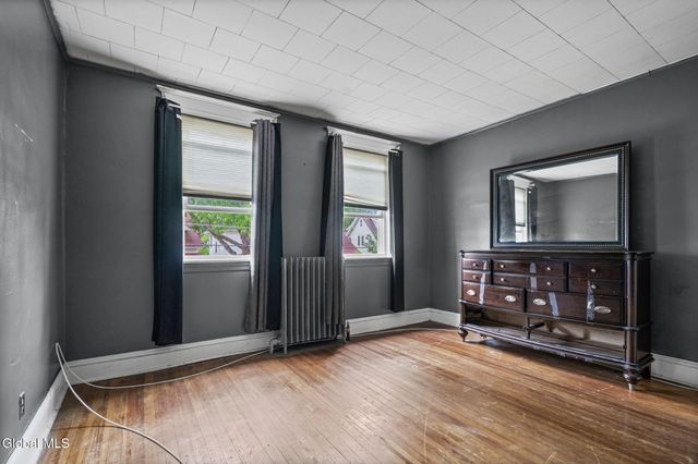 62 Grove Avenue, Albany, NY 12208
