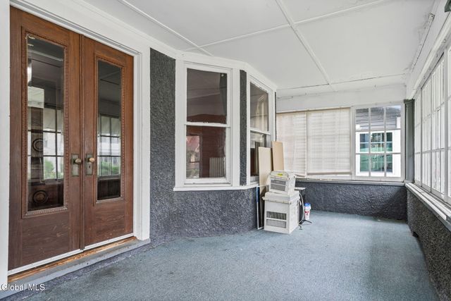 62 Grove Avenue, Albany, NY 12208