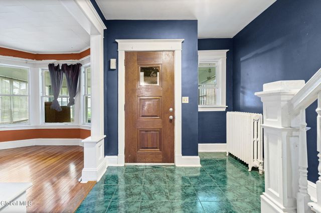 62 Grove Avenue, Albany, NY 12208
