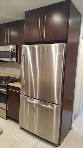 1236 Wightman St, Squirrel Hill, PA 15217