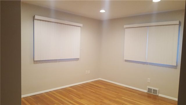 1236 Wightman St, Squirrel Hill, PA 15217