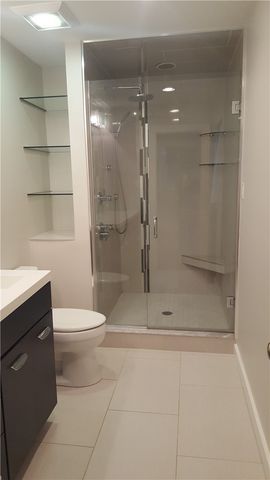 1236 Wightman St, Squirrel Hill, PA 15217