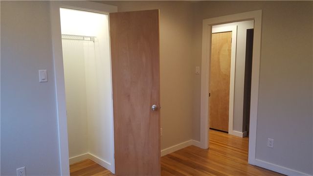 1236 Wightman St, Squirrel Hill, PA 15217