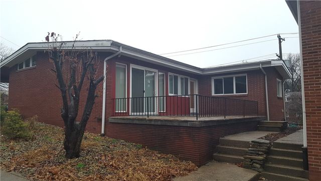 1236 Wightman St, Squirrel Hill, PA 15217