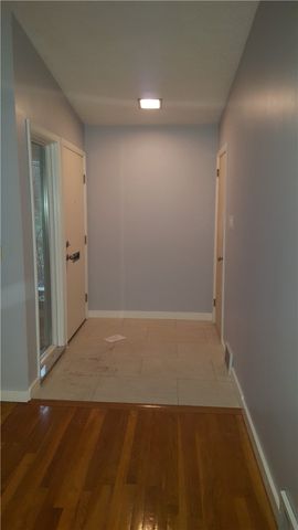 1236 Wightman St, Squirrel Hill, PA 15217
