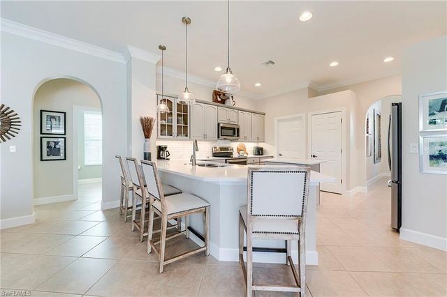 8782 New Castle DR, Fort Myers, FL 33908