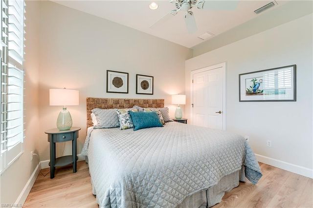 8782 New Castle DR, Fort Myers, FL 33908