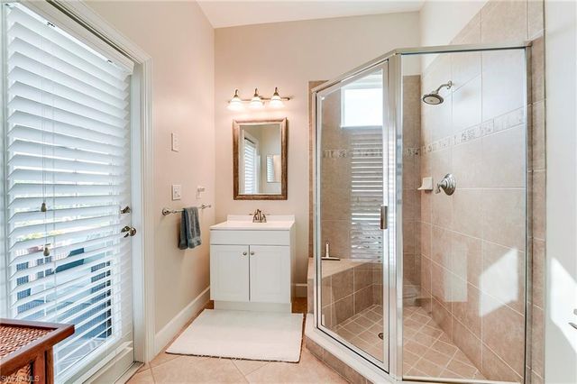 8782 New Castle DR, Fort Myers, FL 33908