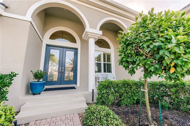 8782 New Castle DR, Fort Myers, FL 33908