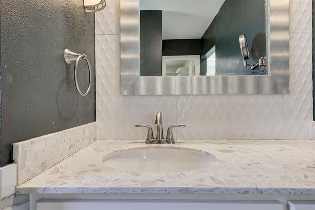 3009 Norcrest Drive, Oklahoma City, OK 73121