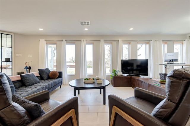 3009 Norcrest Drive, Oklahoma City, OK 73121