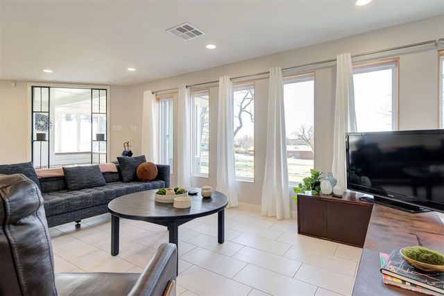 3009 Norcrest Drive, Oklahoma City, OK 73121