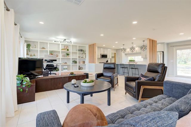 3009 Norcrest Drive, Oklahoma City, OK 73121