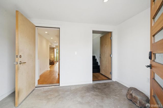 1515 Van Dyke Avenue, San Francisco, CA 94124