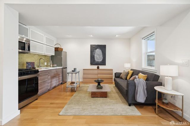 1515 Van Dyke Avenue, San Francisco, CA 94124