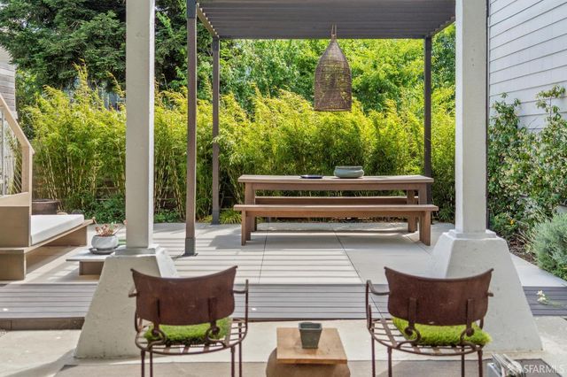 1515 Van Dyke Avenue, San Francisco, CA 94124