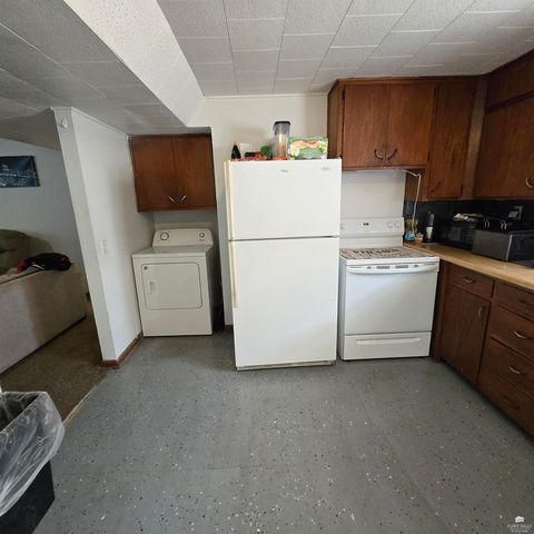 149 E 1st Street, Assaria, KS 67416