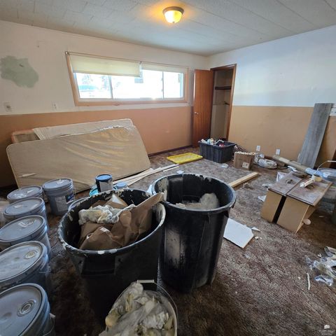 149 E 1st Street, Assaria, KS 67416