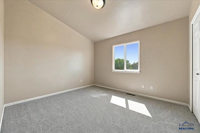 4309 TURNBERRY RD, Rapid City, SD 57702