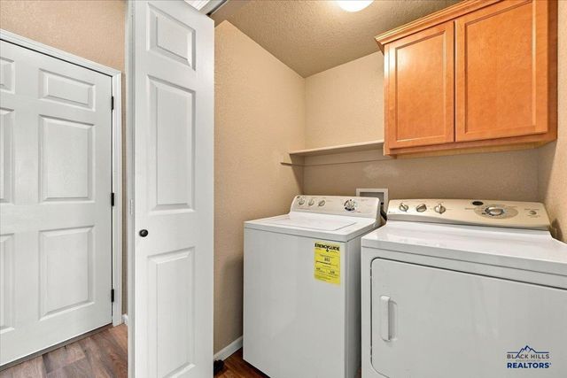 4309 TURNBERRY RD, Rapid City, SD 57702