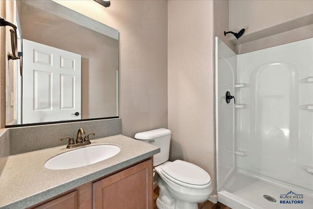 4309 TURNBERRY RD, Rapid City, SD 57702