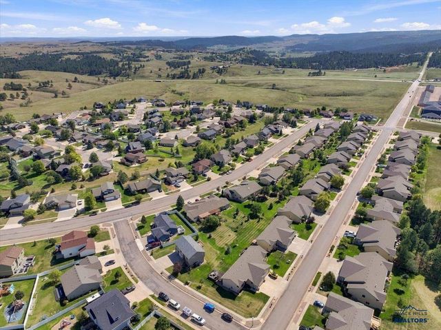 4309 TURNBERRY RD, Rapid City, SD 57702