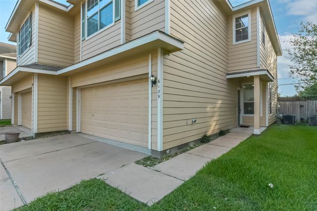 6139 Morningshire Lane, Houston, TX 77084