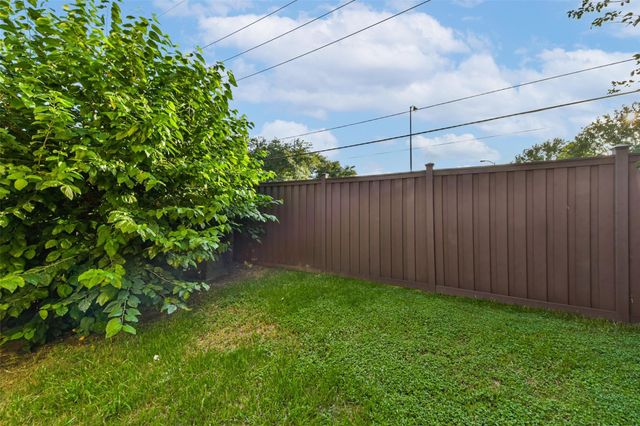 6139 Morningshire Lane, Houston, TX 77084