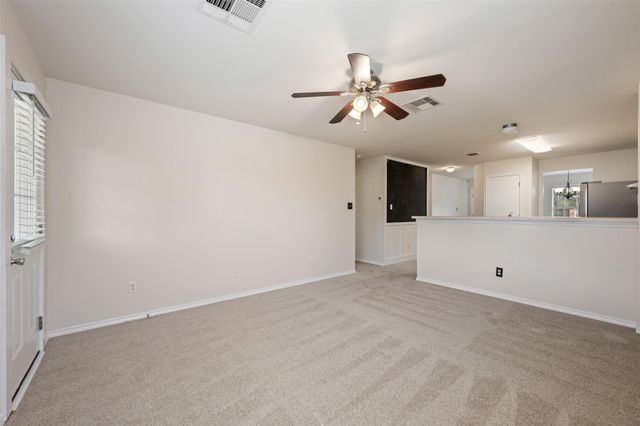 311 Phillips ST, Hutto, TX 78634