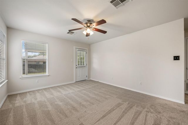 311 Phillips ST, Hutto, TX 78634