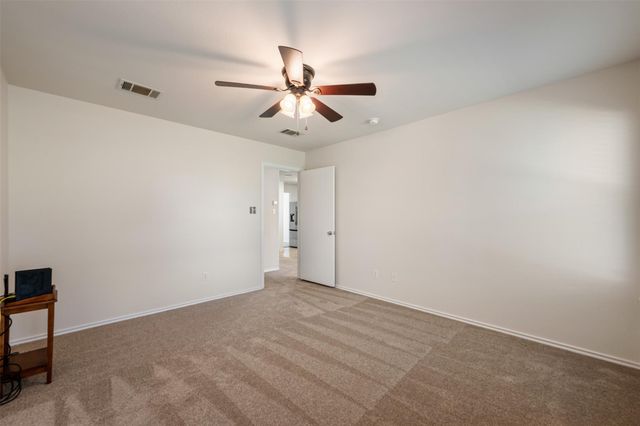 311 Phillips ST, Hutto, TX 78634