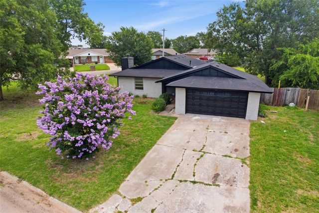 101 Gayla Street, Shawnee, OK 74804