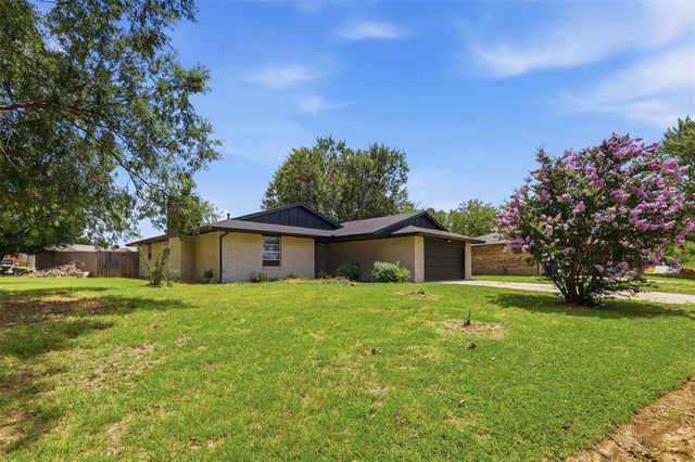 101 Gayla Street, Shawnee, OK 74804