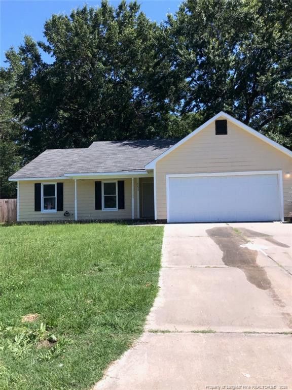 6233 Rhemish Drive, Fayetteville, NC 28304