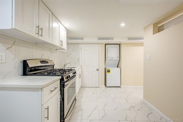 164-38 76th Road, Fresh Meadows, NY 11366