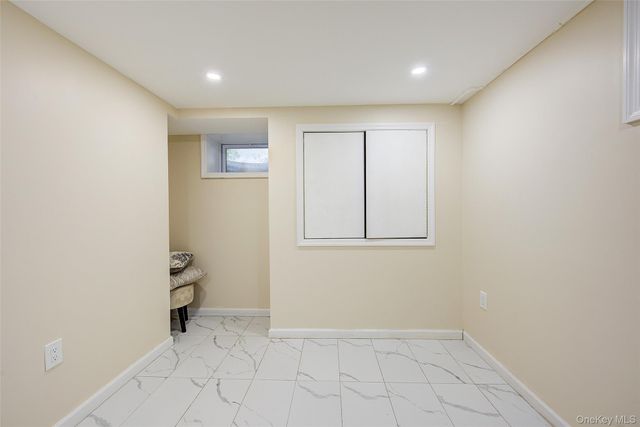 164-38 76th Road, Fresh Meadows, NY 11366