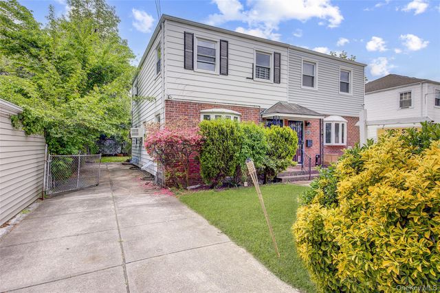 164-38 76th Road, Fresh Meadows, NY 11366