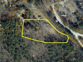 9 Wallace Ct, Oxford, MA 01537